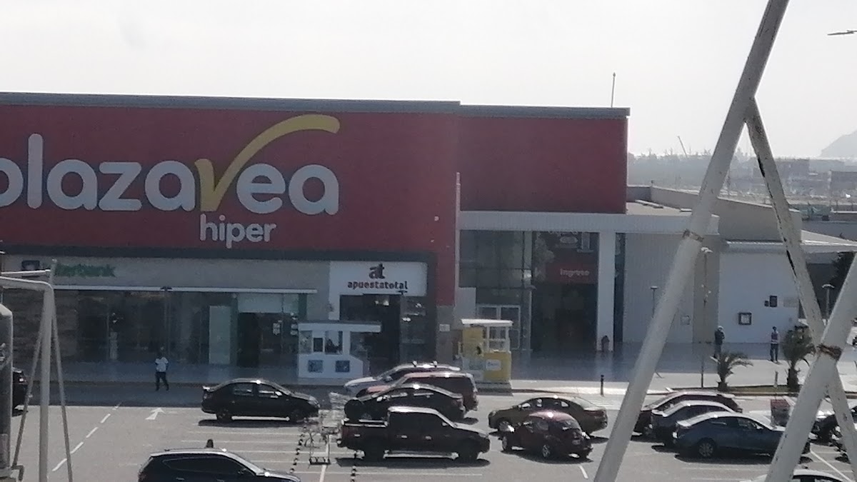 Obras y mantenimiento en tienda Plaza Vea